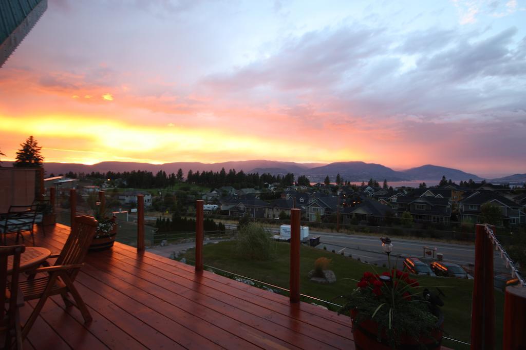 A Okanagan Lakeview Inn Kelowna Buitenkant foto